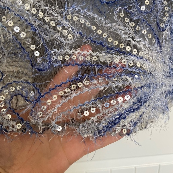 EUC | Isobella & Chloe girls high neck fuzzy sequin dress — size 5 - Picture 3 of 7